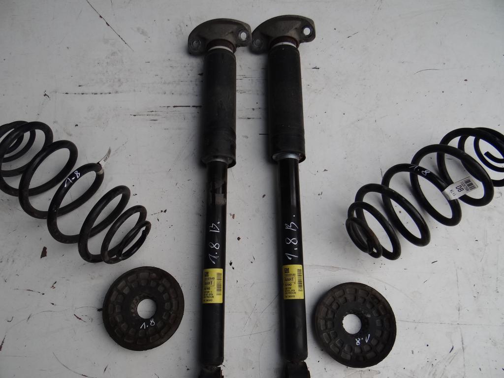 амортизаторы и пружины подвески на Круз