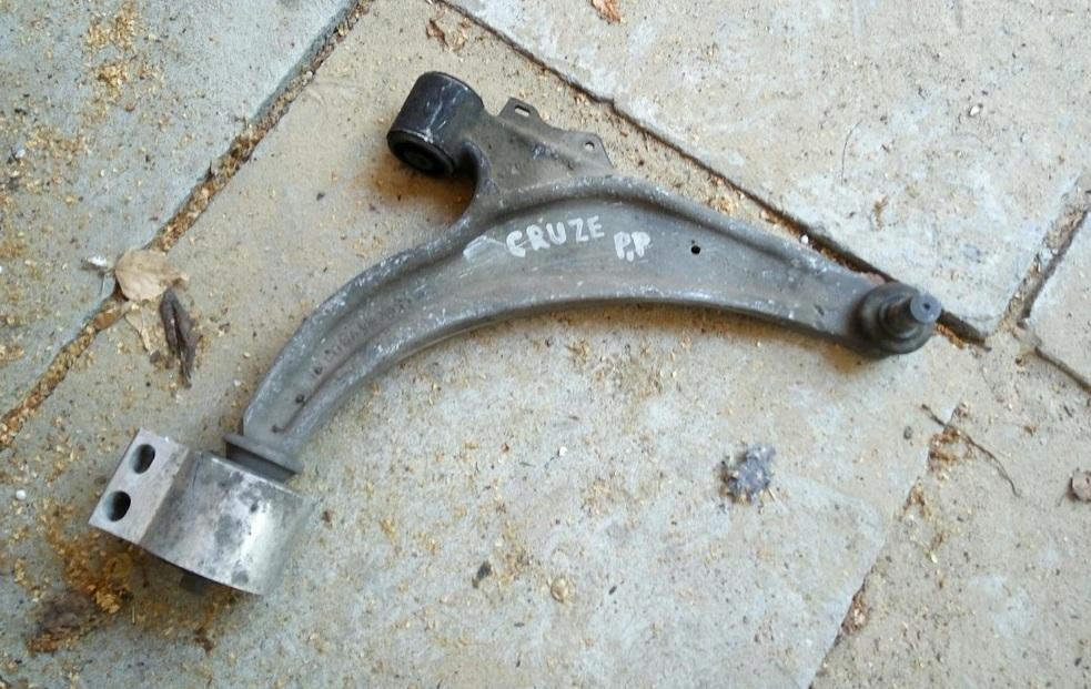 рычаг подвески Шевроле