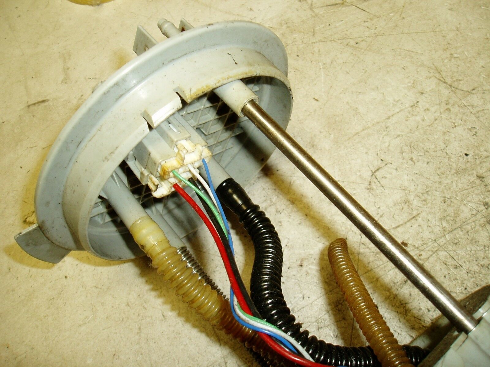 топливный насос шевроле