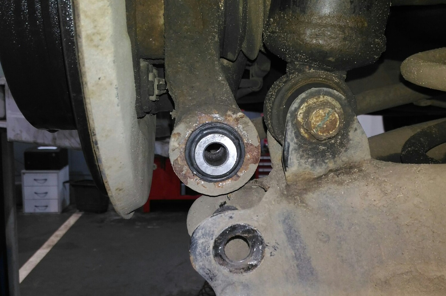 меняем сайлентблок