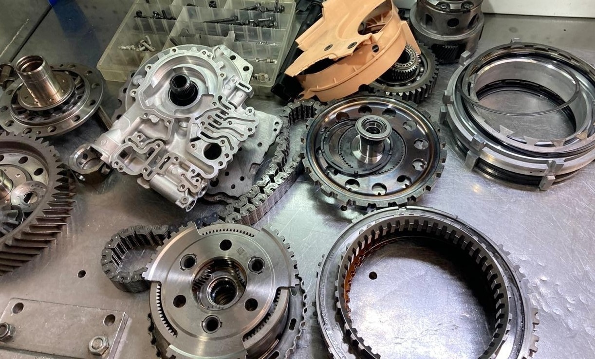 разобранная коробка каптива