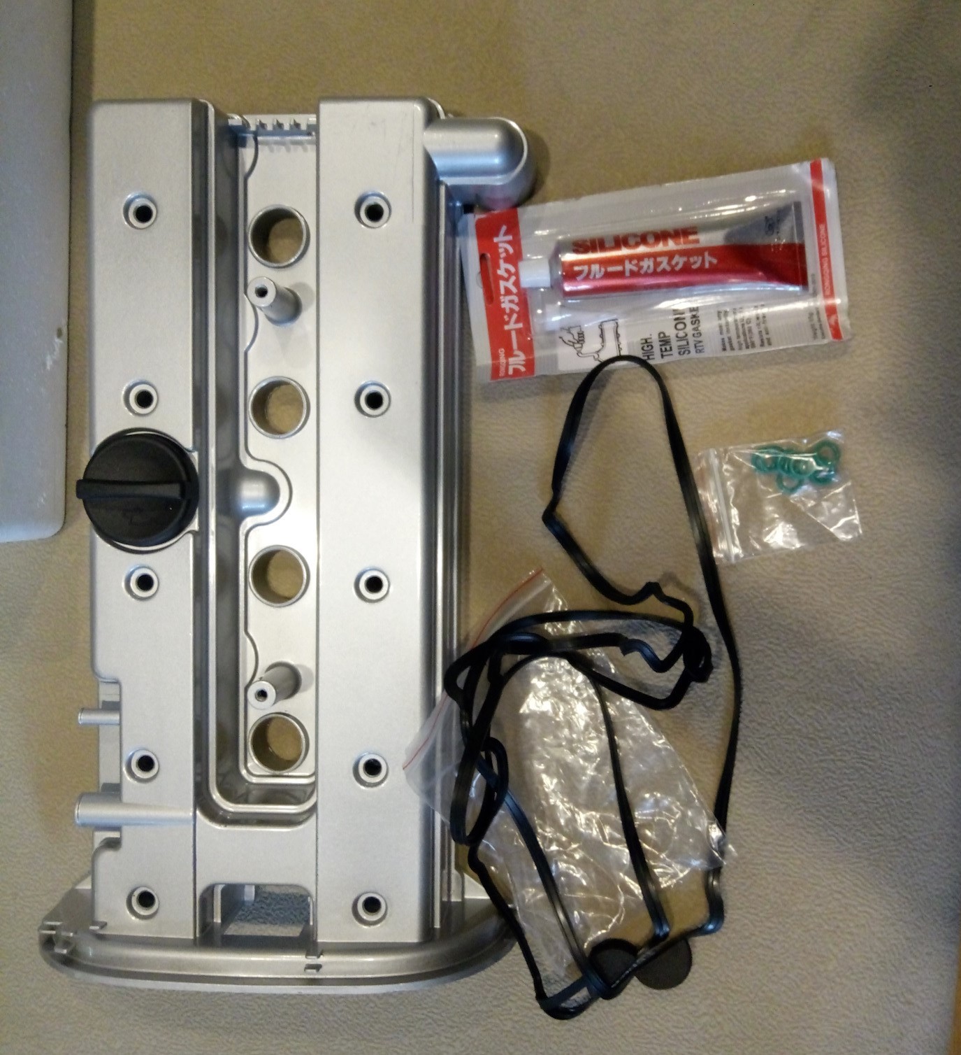 новая аллюминиевая клапанная крышка на  Каптиву