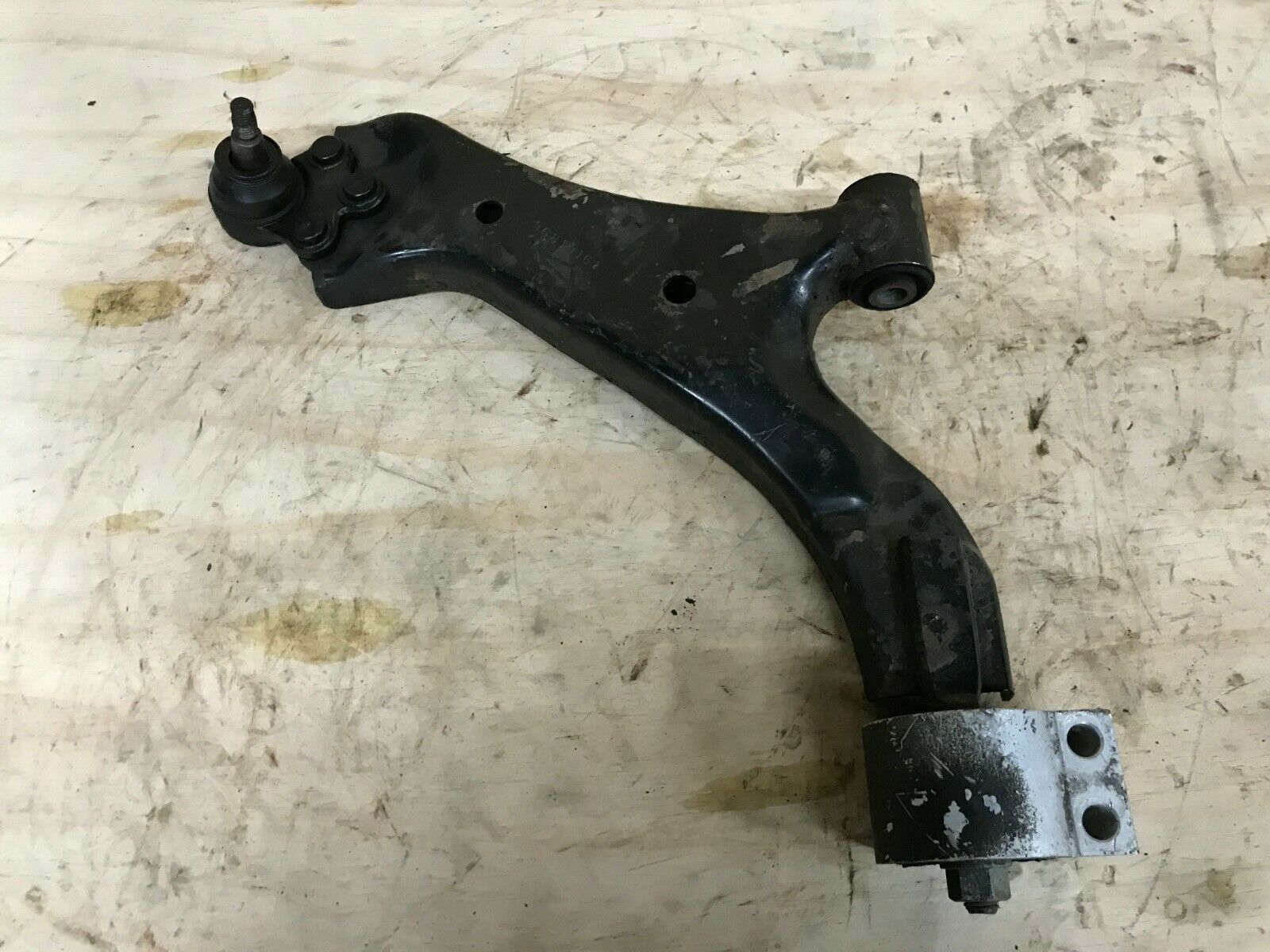 передних рычаг Шевроле