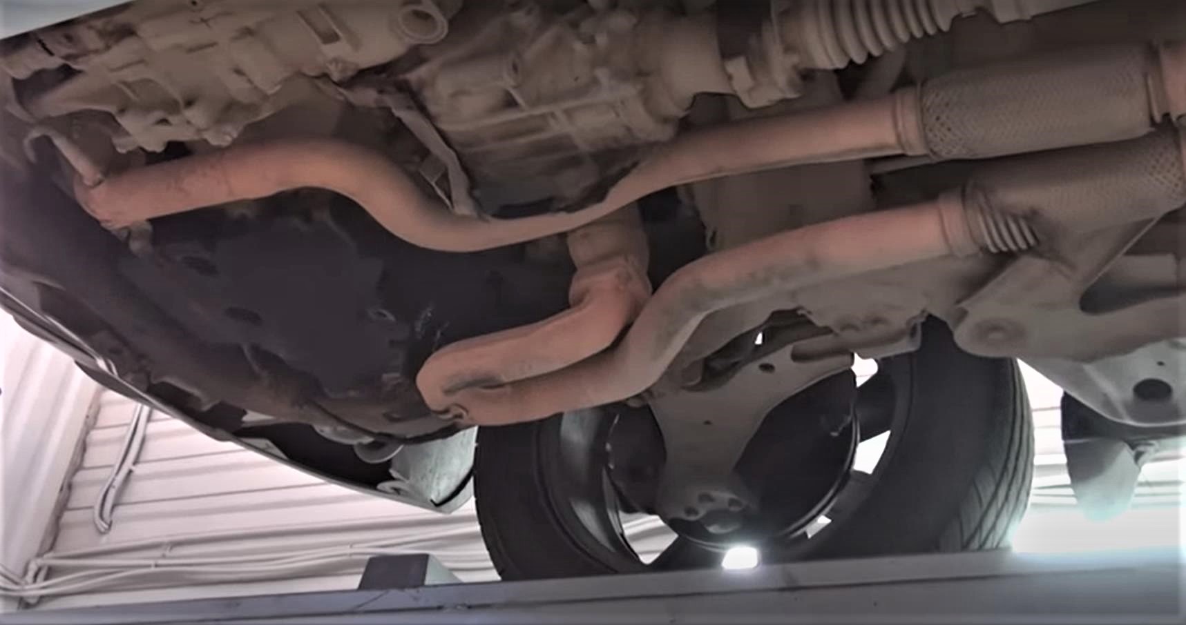 старый глушитель каптива