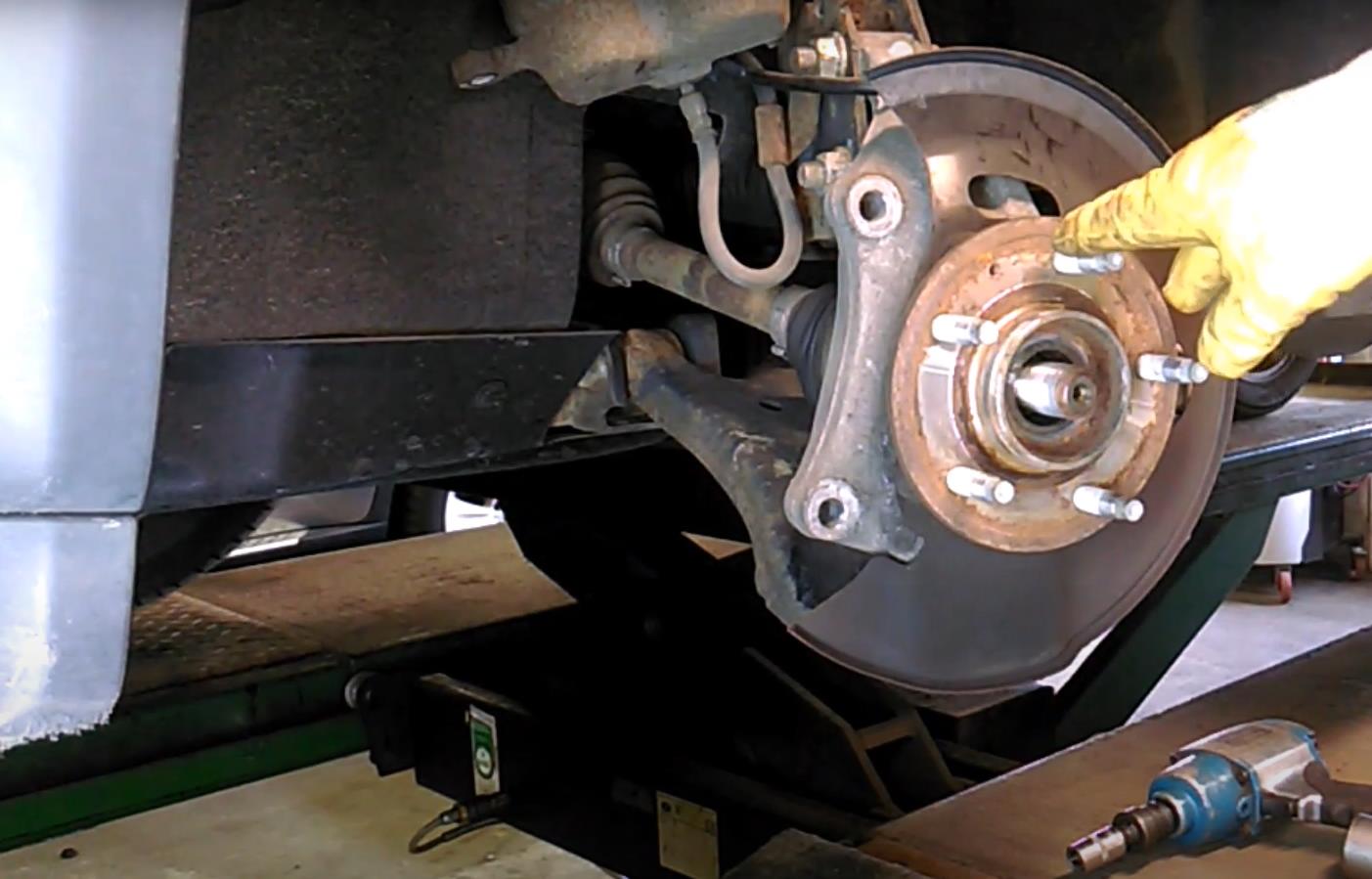 Снятие ступицы Шевроле Круз