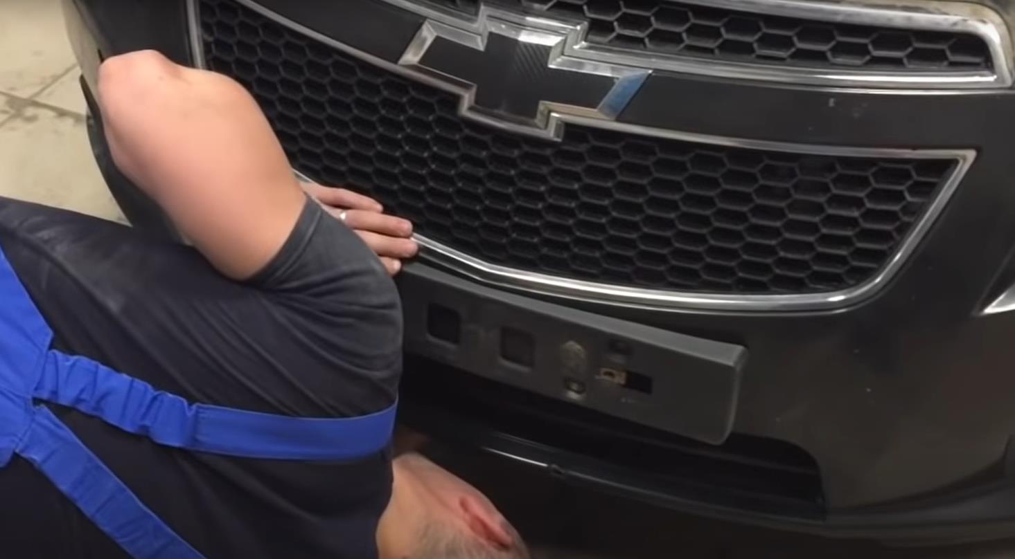 демонтаж бампера Шевроле