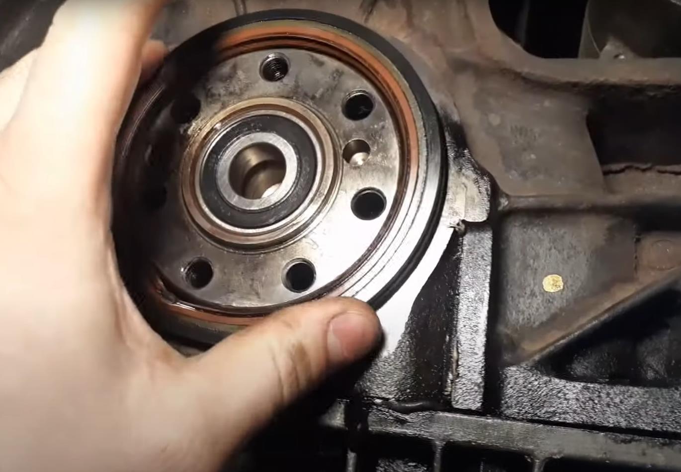 Замена заднего сальника коленвала Шевроле Круз