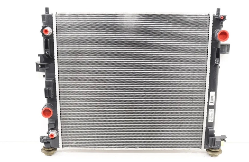 Новый радиатор охлаждения двигателя