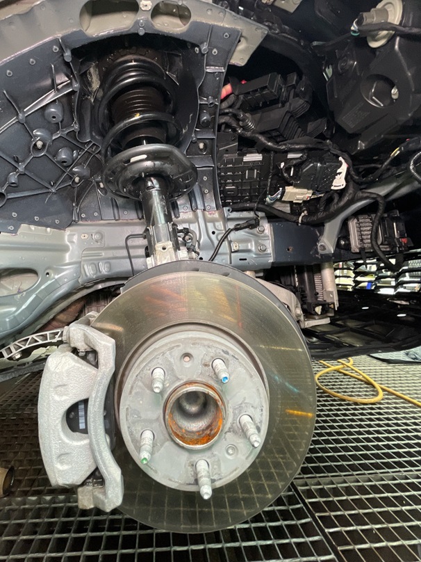 Замена тормозных колодок Шевроле Камаро