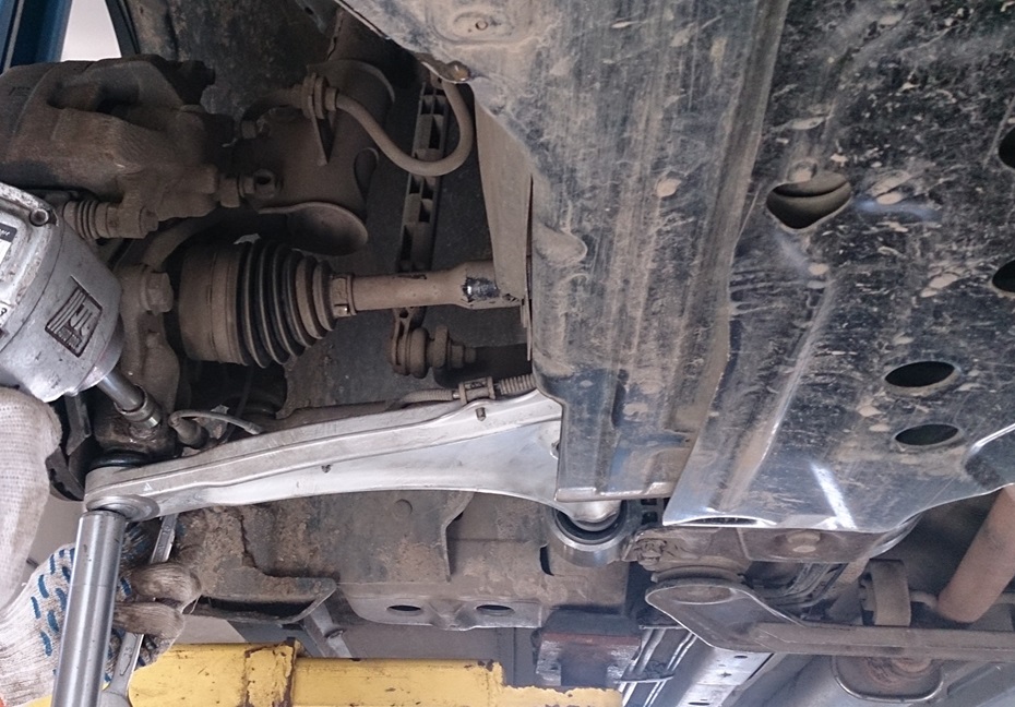 Замена рычага Шевроле Орландо