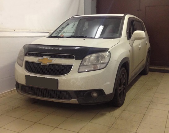 Шевроле Орландо готовится к заправке кондиционера