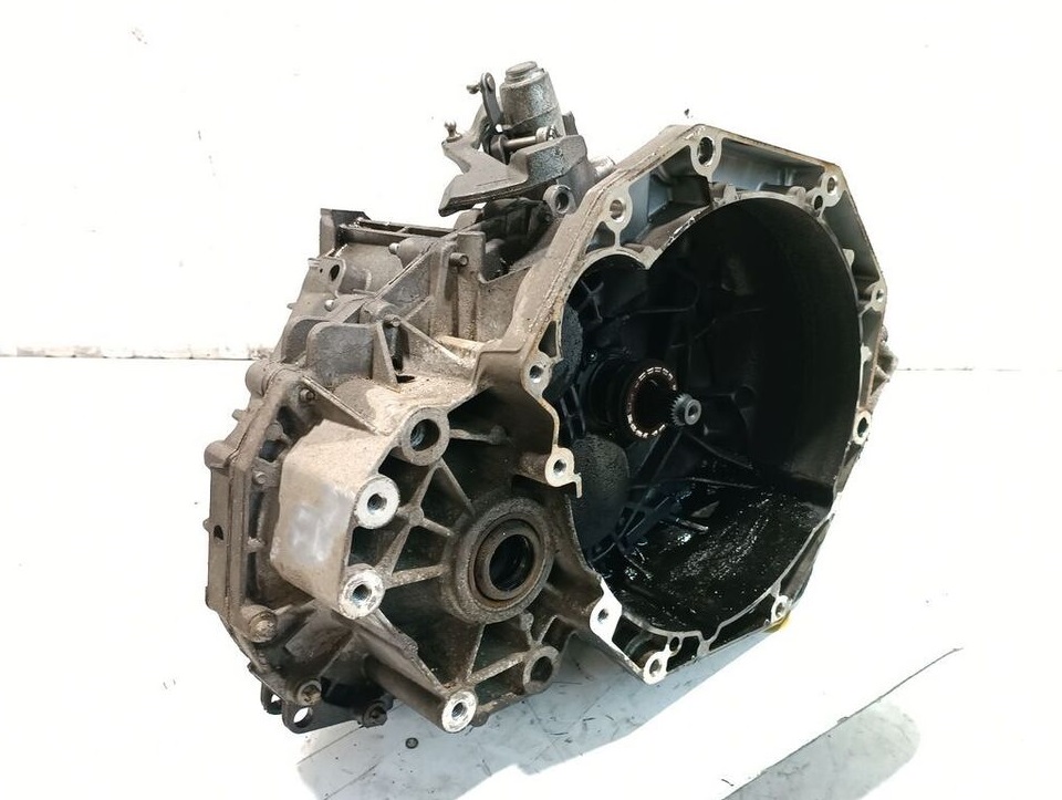 Коробка демонтирована для ремонта