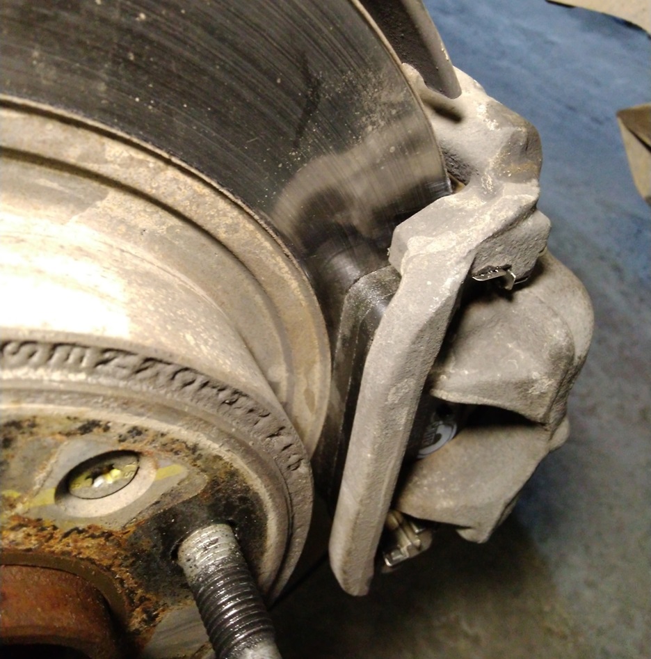 Замена тормозных колодок Шевроле Орландо