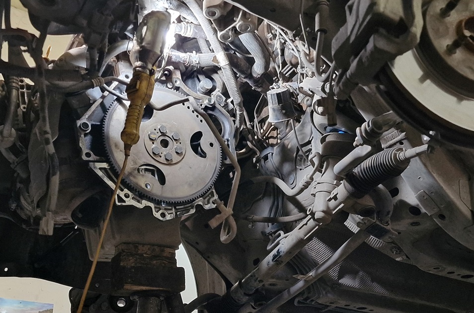 Замена заднего сальника коленвала Шевроле Орландо