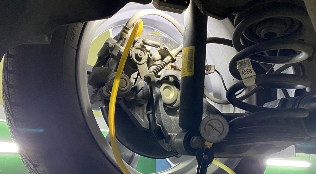 Замена тормозной жидкости Шевроле Орландо