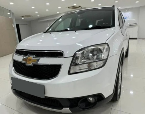 Шевроле Орландо в автотехцентре после замены компрессора кондиционера