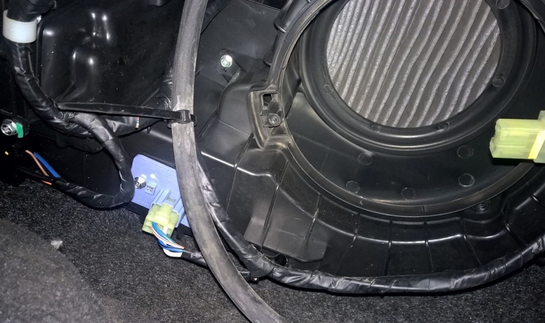 Замена вентилятора печки Шевроле Каптива