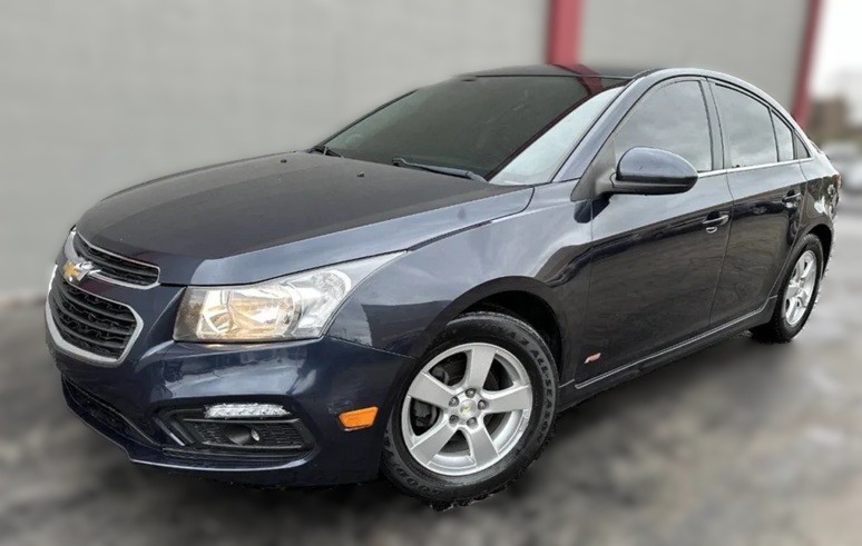 Шевроле Круз после промывки радиатора в автотехцентре