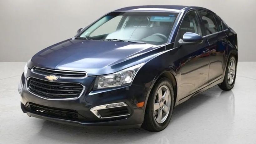 Шевроле Круз после замены передних пружин в автотехцентре