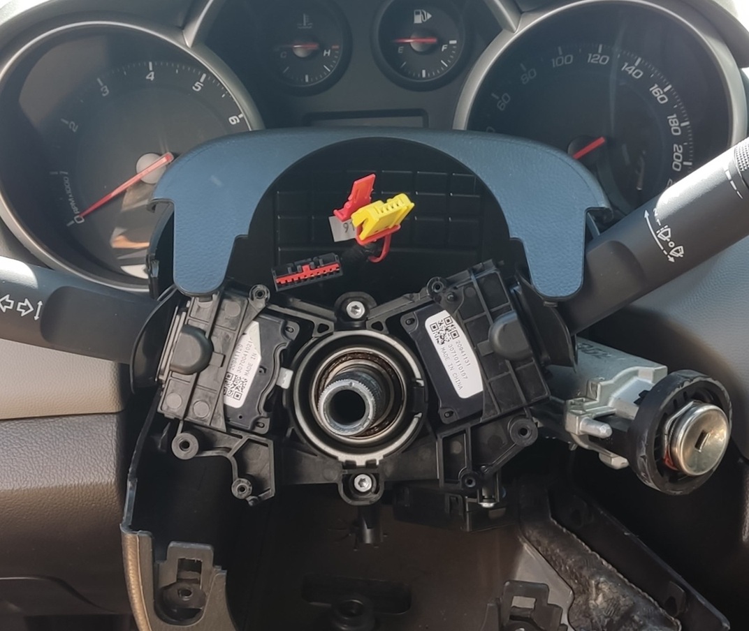 Замена подрулевого шлейфа Шевроле Круз