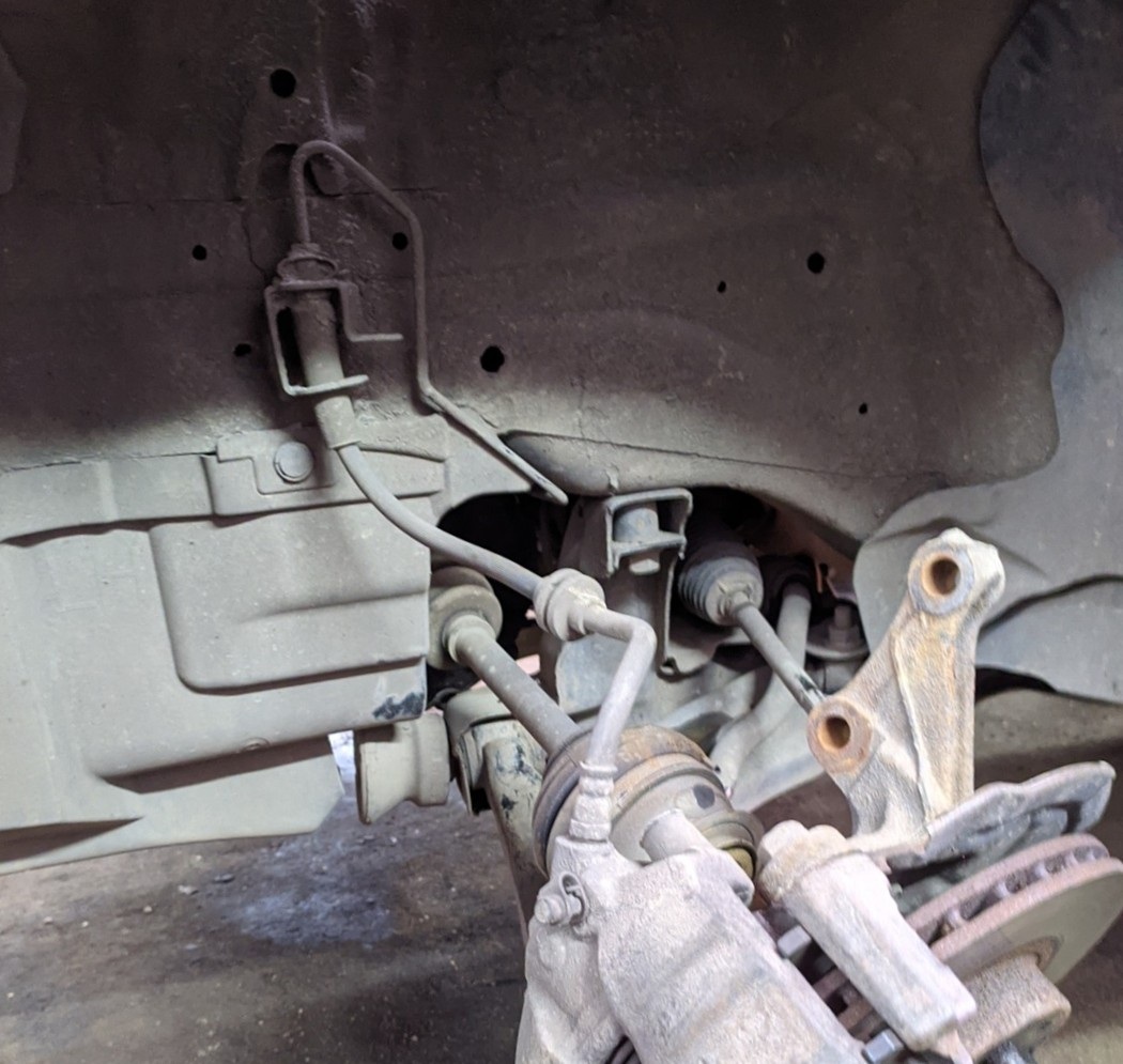 Замена амортизаторов Шевроле Кобальт