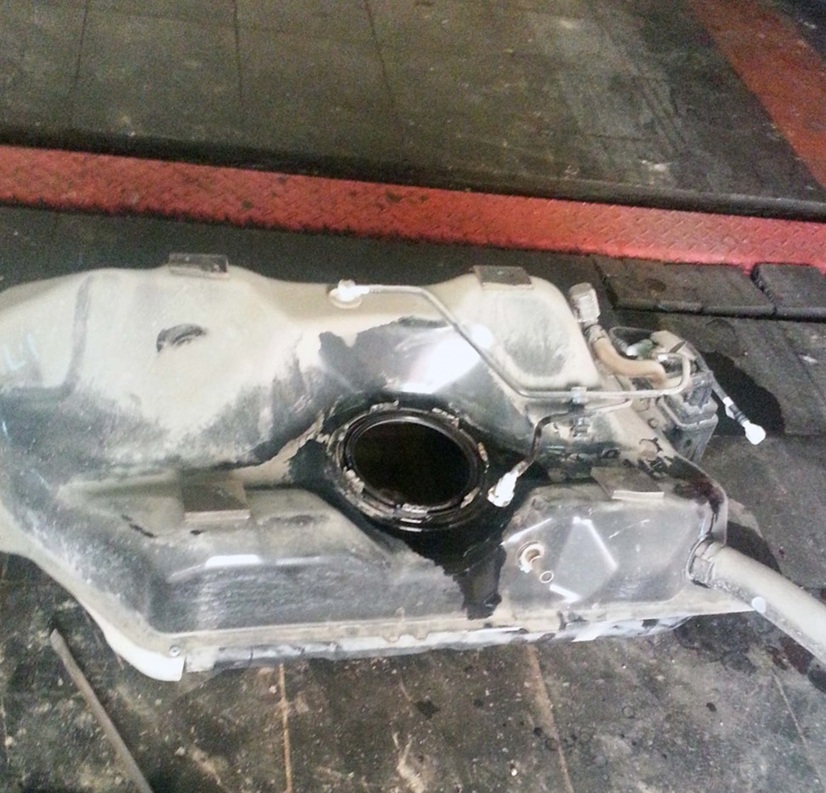 Замена бензонасоса Шевроле Кобальт