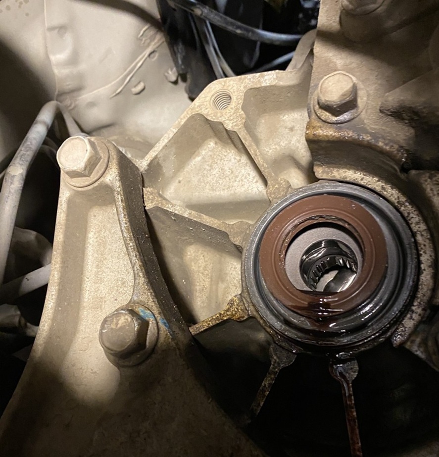 Замена сальника привода Шевроле Кобальт