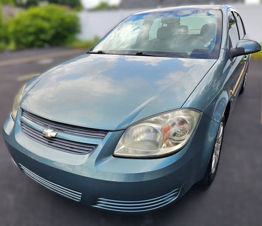 Шевроле Кобальт после заправки кондиционера в автотехцентре