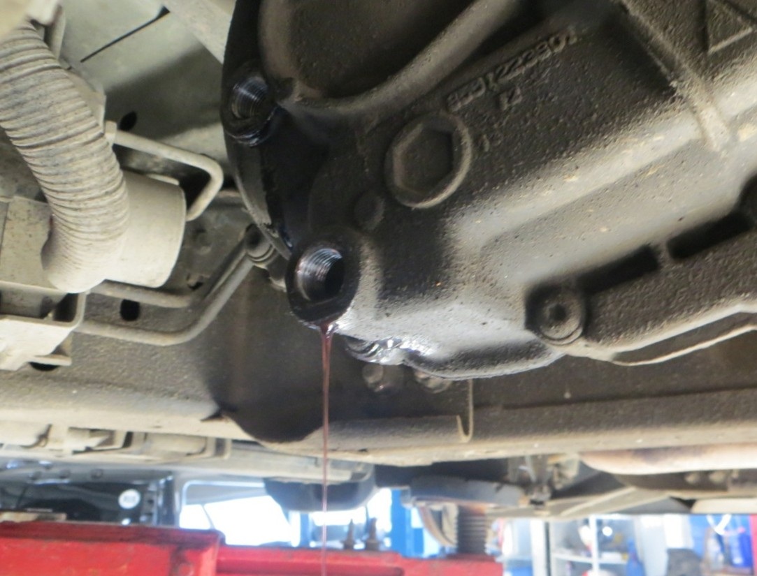 Замена масла в раздатке Шевроле Тахо