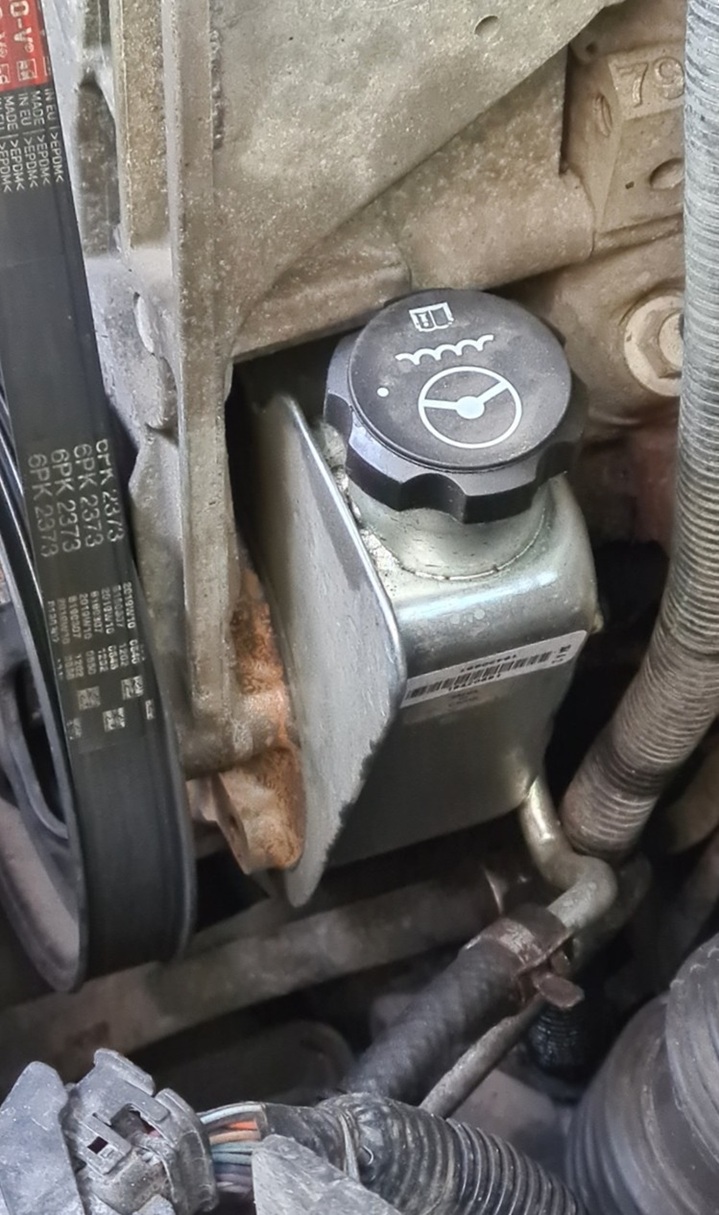 Замена насоса ГУР Шевроле Тахо