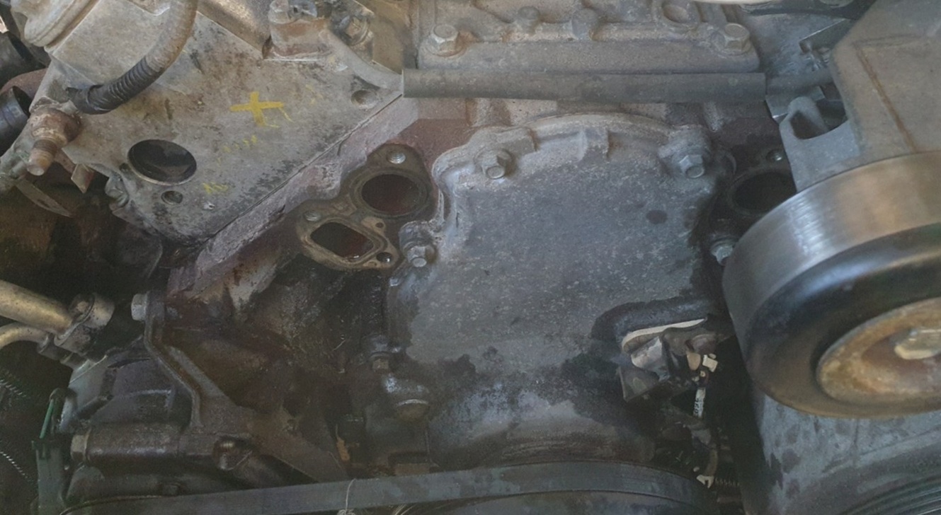 Замена помпы Шевроле Тахо