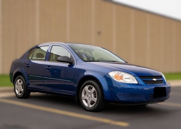 Шевроле Кобальт после замены приводного ремня в автотехцентре