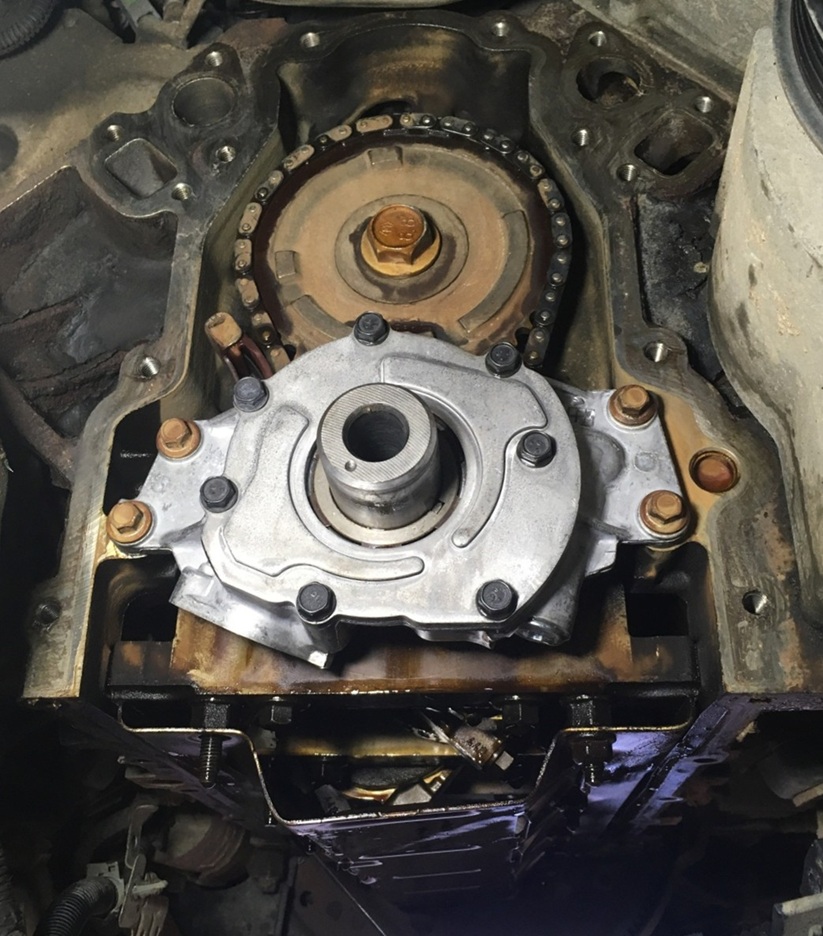 Замена масляного насоса Шевроле Тахо