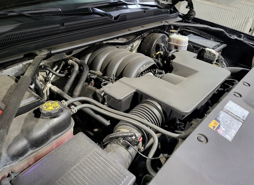 Замена масла в двигателе Шевроле Тахо