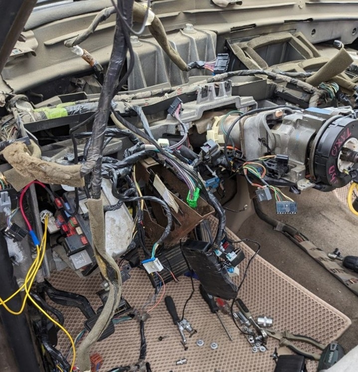 Замена радиатора печки Шевроле Тахо