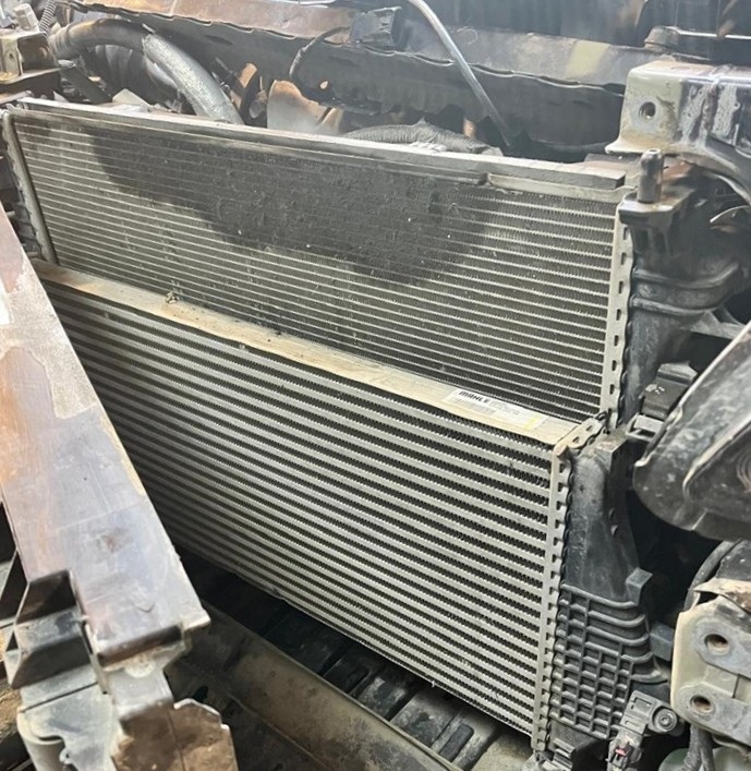 Замена радиатора Шевроле Малибу