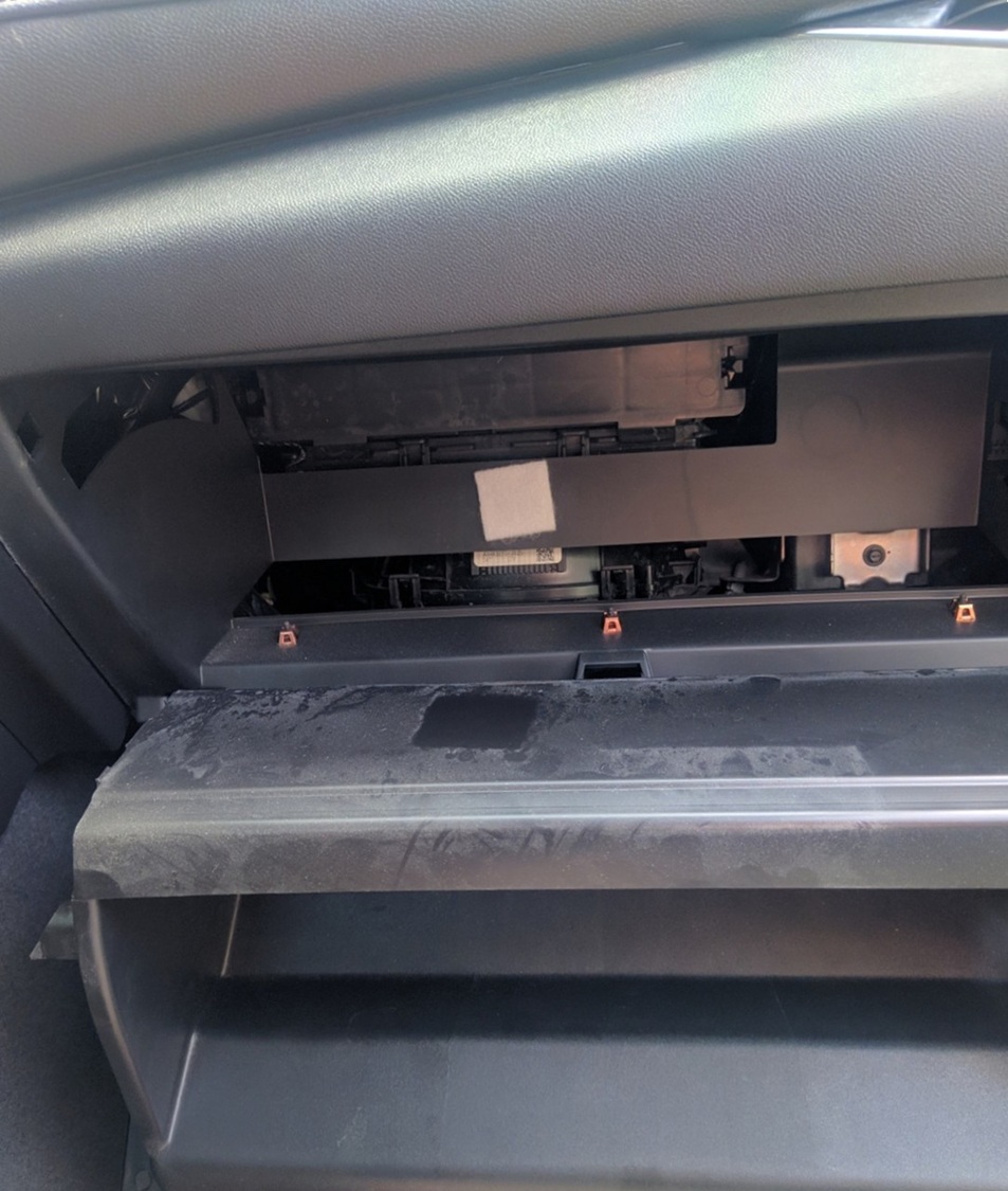 Замена салонного фильтра Шевроле Малибу