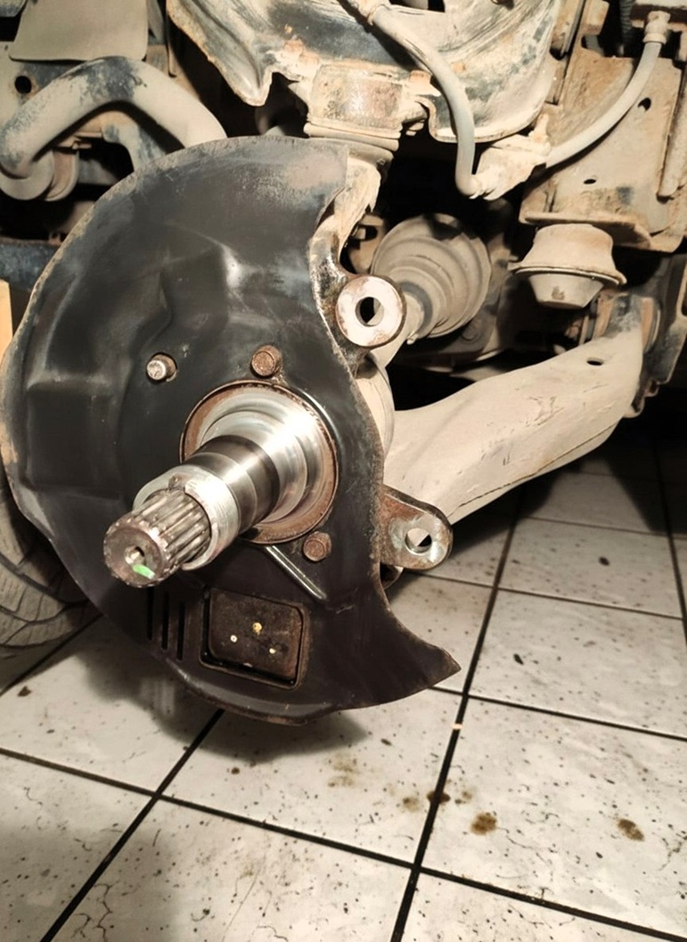 Замена ступичного подшипника Шевроле Трейлблейзер