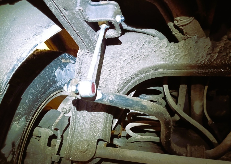 Замена стоек стабилизатора Шевроле Трейлблейзер