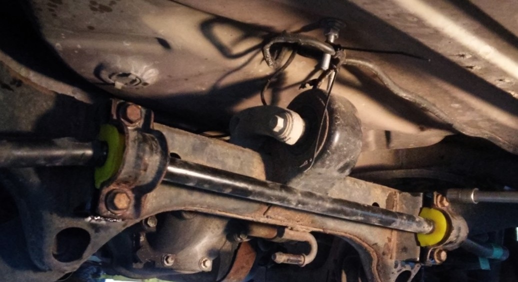 Замена втулок стабилизатора Шевроле Эквинокс