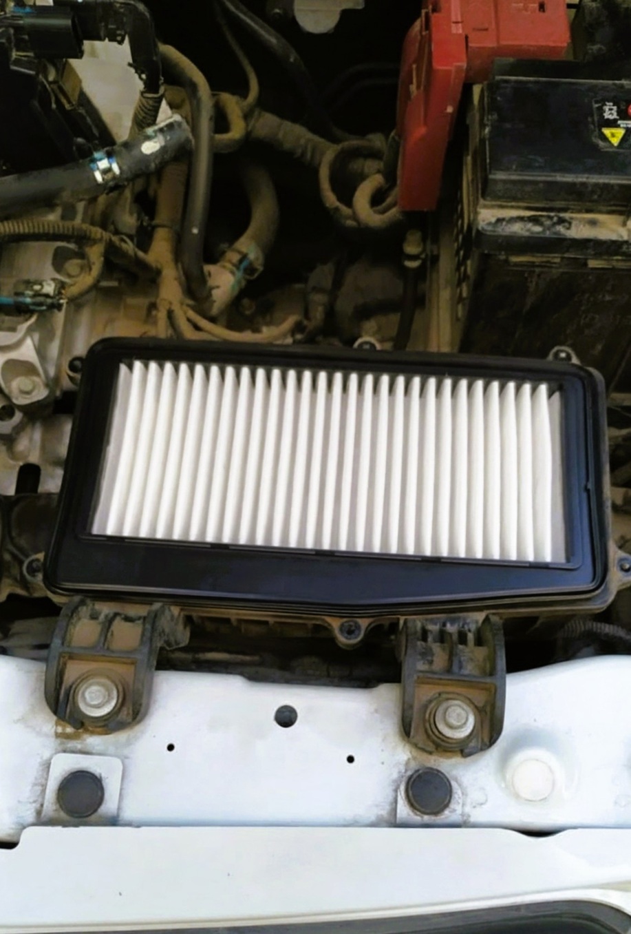 Замена воздушного фильтра Шевроле Спарк