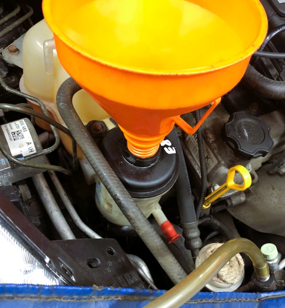 Замена жидкости ГУР Шевроле Спарк