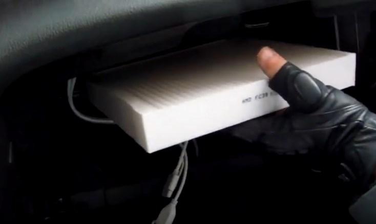 демонтаж салонного фильтра