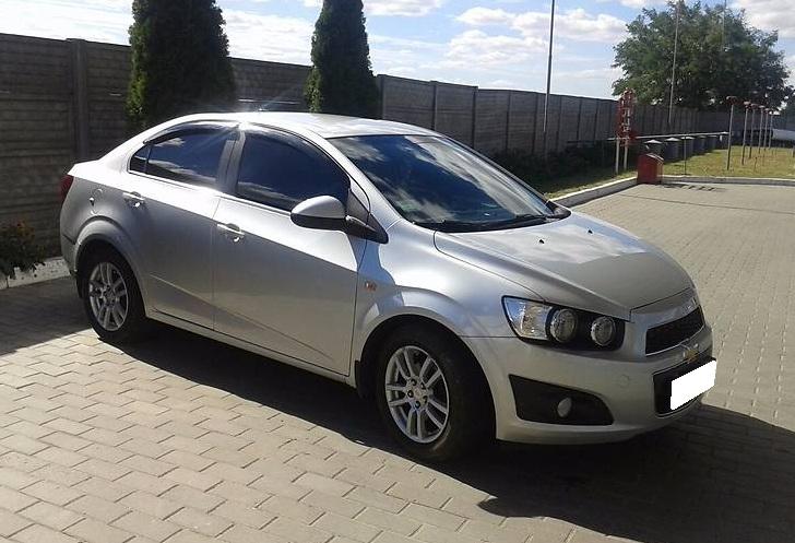 седан Шевроле Авео