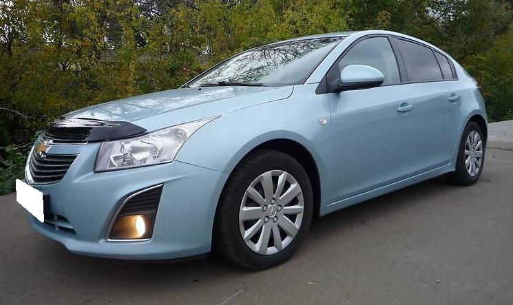 голубой Шевроле