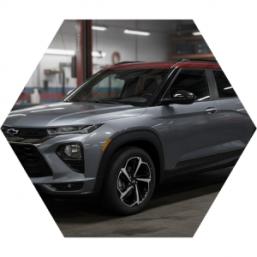 Шевроле Трейлблейзер после ремонта двигателя в автотехцентре