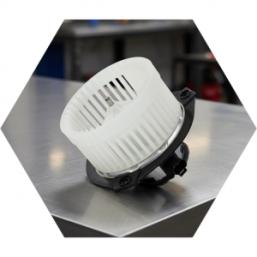 Новый моторчик печки готов к монтажу