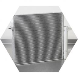 Новый конденсор готов к установке на автомобиль