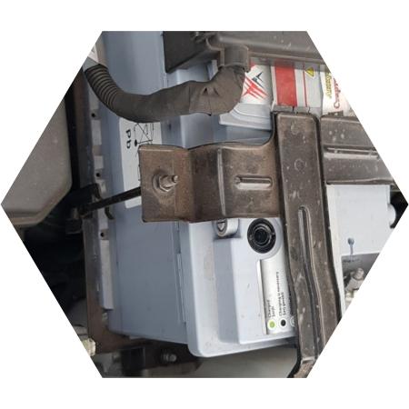 Замена аккумулятора Шевроле Эквинокс