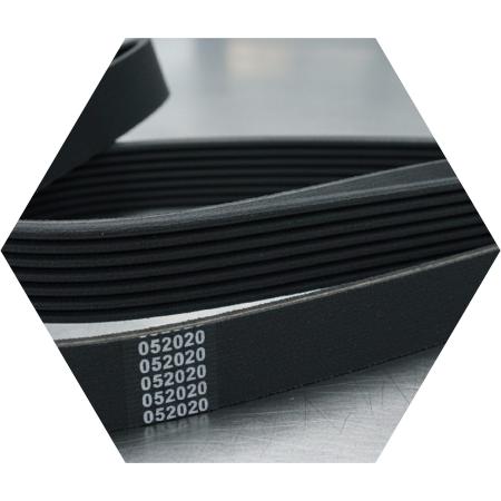 Новый ремень генератора готов к установке